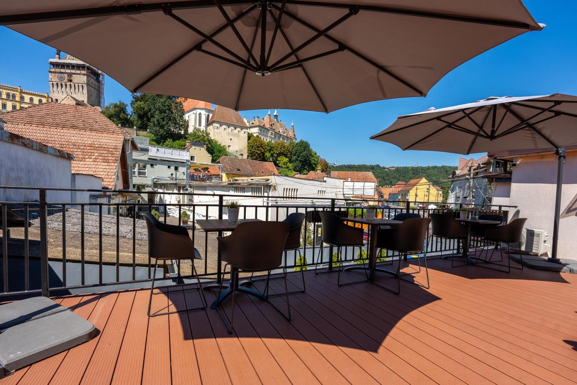 Central Amelie Accommodation Сигишоара Экстерьер фото