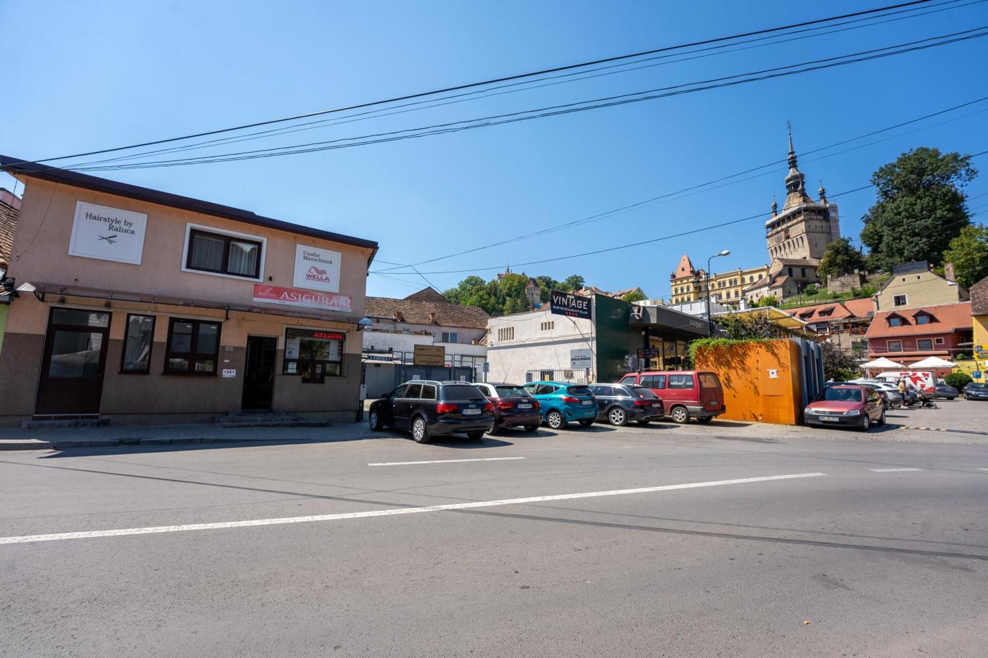 Central Amelie Accommodation Сигишоара Экстерьер фото